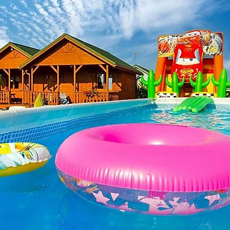 Delfinek Деревянный коттедж Дарлово